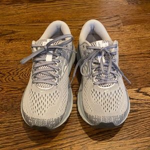Brooks Ghost 11 Women’s shoes